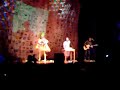 Dani Umpi canta \"Maldita primavera\"