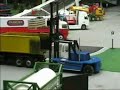 Blauwe heftruck