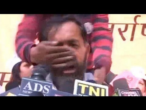 Black ink thrown at AAP's Yogendra Yadav at an event