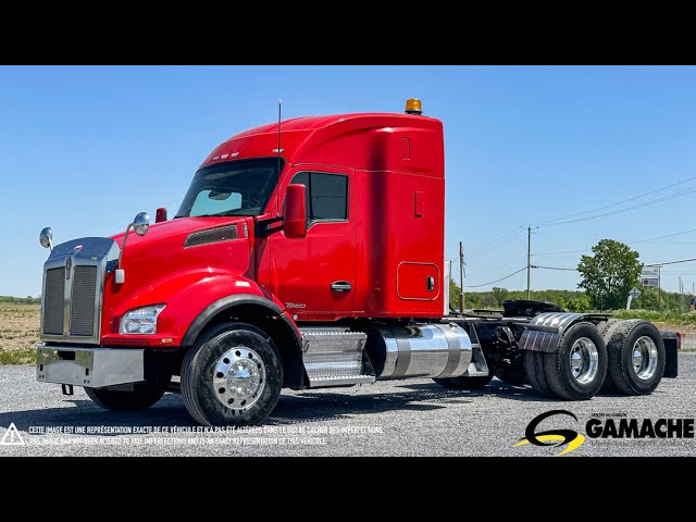 2015 KENWORTH T880 CAMION CONVENTIONNEL AVEC COUCHETTE in Heavy Trucks in Longueuil / South Shore