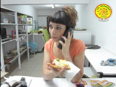 Hoy.Flv - MIRA QUIEN ATIENDE LA CASERITA HOY.