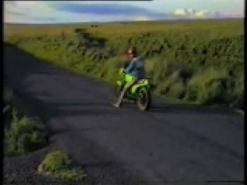 BMX BIKES TRICKS STUNTS CRASHES