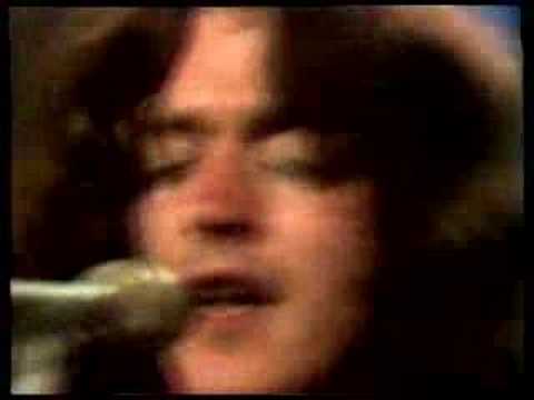 Rory Gallagher playing Tattoo'd Lady in 1975 at Montreux