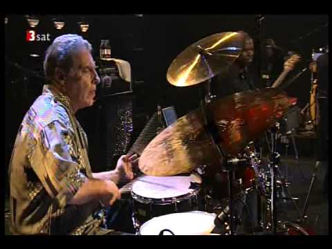 mike clark - Baterista da formação original dos HEADHUNTERS do Herbie Hancock. Atuante na cena instrumental atual. Em concerto recente em 2008 pelo canal 3sat. Contatos 0...