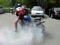Palenie Gumy I Gleba Na Motorze (Wypadek)
