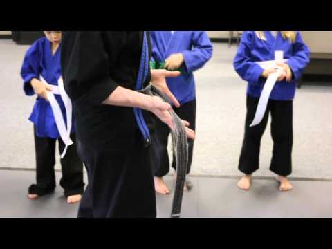 how to tie ninja belt