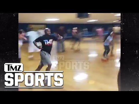 Floyd Mayweather Is One Heck Of A Roller Skater