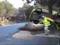 accidente rally hombre choca suerte arbol