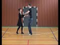 Herra snýr og dama kemur til baka undir báðar hendur