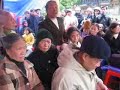 Chi nguoi Muong doi chat voi can bo dan van