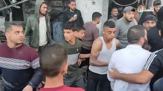 اللحظات الأولى لاستهداف الاحتلال منزل عائلة برهوم في مخيم يبنا برفح اللحظات الأولى لاستهداف الاحتلال منزل عائلة برهوم في مخيم يبنا برفح