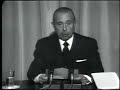 Arias Navarro lee el testamento del dictador Franco