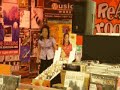Wing sings AC/DC at Real Groovy