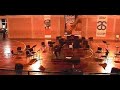 sonata de antonio lauro 3er mov.


el maestro leopoldo igarza realiza estudios con los maestros raul borges, manuel e. perez diaz y vicente emilio sojo en venezuela y regino sainz de la maza en el real conservatorio superior de musica de madrid.
obtiene de manos del maestro antonio lauro el grado de maestro compositor siendo casualmente un guitarrista el unico graduado en este campo con tan insigne maestro universal.
igarza ha forjado una solida escuela guitarristica en venezuela,la cual se basa en el pensamiento logico y correcto de cada movimiento en favor de la interpretacion musical y la expresion,asi como un analisis profundo de las obras en favor de la tecnica.sus discipulos,reconocidos por el alto nivel alcanzado,han sido merecedores de reconocimiento y premios nacionales e internacionales los cuales reafirman la figura de igarza como el mas representativo formador de guitarristas del pais.ha sido jurado de los concursos de mayor renombre a nivel nacional como el concurso 