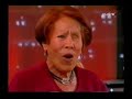 Marina canta 