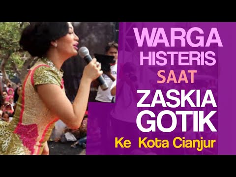 Warga Histeris Saat Zaskia Gotik Ke Cianjur Warga Histeris Saat Zaskia Gotik Ke Cianjur