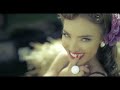 Dustin Lynch – She Cranks My Tractor