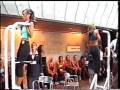 videos de Flexed arm hang contest, Part 3