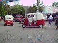 gualan looking for tuk tuks