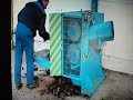 Trennen von Kabel mit Stahl- und Bleiamierung Trennen von Kabel mit Stahl- und Bleiamierung