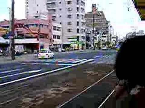 土佐電鉄伊野線 枡形駅付近の車両ターンと朝倉行入線