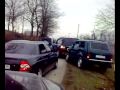 Пробки на Кавказе. Нива против Land Cruiser.