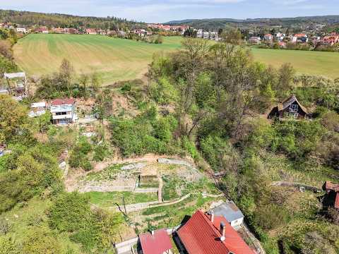 Video Prodej zahrady 1 400 m², Bílovice nad Svitavou