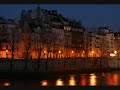 Paris, la nuit, la pluie