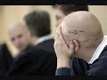 punk mucke... ps.... skins sind keine nazis.... die einen auf dem bild schon ... wirklich....