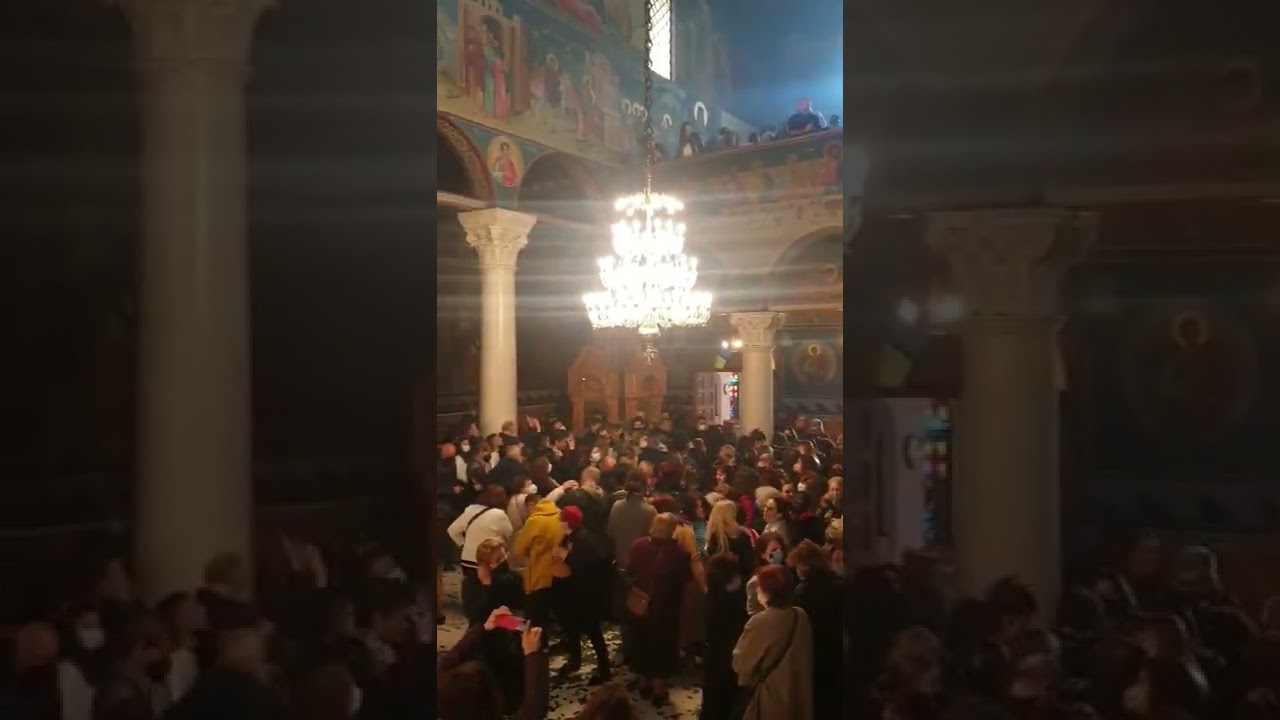 Ανάσταση 2022 - Στιγμιότυπα από το εσωτερικό του Ιερού Ναού