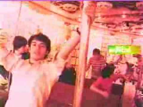 Video de Canción de Lejos de Los Bunkers