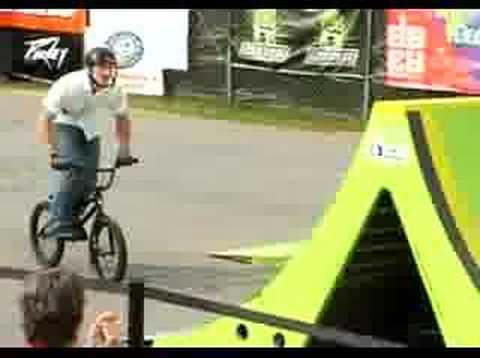 BMX VIDEOS, BIKES, TRICKS, STUNTS, CRASHES