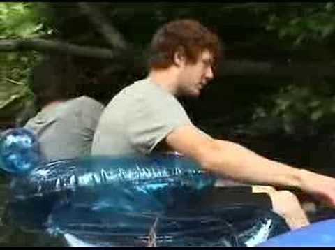 3 Men in a Boat along the Great ...