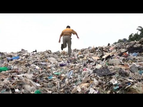Philippinen: Krieg um Plastikmüll - Abfälle nach Kana ...