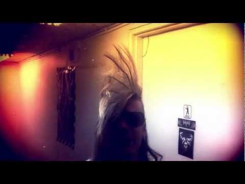 CRASHDIET - Hollywood teaze VIDEO