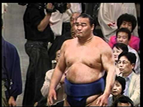 ふらつく高見盛