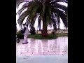 Ragazzo imita michael jackson-moonwalk sidewalk airwalk Ragazzo imita michael jackson-moonwalk sidewalk airwalk