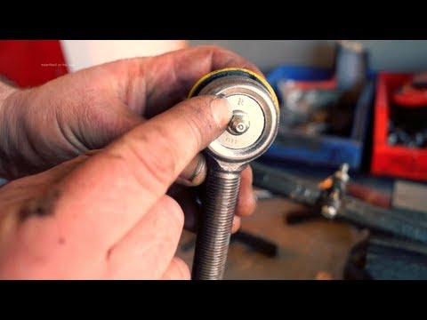 Land Rover steering maintenance – track rod ends.