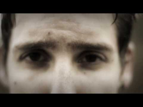 teté - Si si si si si si! :-) nuevo video, del tema que rompió todos los records en un dia en youtube cuando se estreno. No estoy en bolas encima de una bola demole...