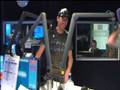 videos de Dom wearing a Silver Wetsuit