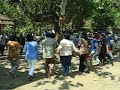 Salah satu seni budaya di Indonesia,...
