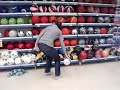 Fran y cata jugando en carrefour xD