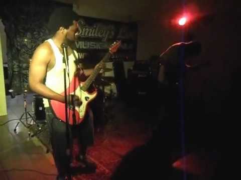 10 Fingers Strong - Fight Back (Live)