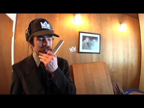 Frends headphones - Danny Davis gives you a