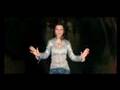 Bea Bronchal Lloro Por Dentro Official Music Video and Lyrics