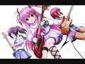 ｢thousand enemies｣ 不機嫌そうな君と過ごしてわかったことがひとつあるよそんなふりして戦うことに必死いつまでも 変えないで 氷のように夏の陽射し暑くても溶けずにいてねきっと先に 美しい氷河があるよ形あるそんな心 誰だって気づけば持ってる 君も持ってるお腹が空いて歩けなくなってわかったことがひとつあるよやるべきこと先送りにしてやりたいことばっかやってるご飯食べて戦う支度しよいつまでも 持ってたいよ 鋼のようなどんなものも通さない頑固な意地をきっと今も立ちつくして守りの途中行く手には 数え切れない敵がいてあたしを待ってる 君にも待ってる迷った時には心の地図をあたしに見せてほしいそれなら行き先すぐわかるから自分じゃわからないだけさあさ進もういくつもの架け橋いつまでも 一緒だから 恋人のように夏の陽射し暑くても離れずいるねきっと先に 壮大な景色が待つよその時は溜まっていたその気持ちぜんぶ聞いてやるあたしも持ってる 君にも聞かす たっぷり聞かす