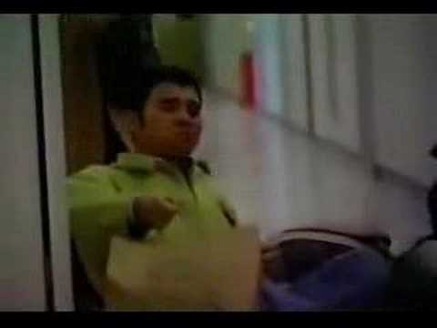Flommivids - haha this dude is soo funny..just watch and find out why..hahaha.