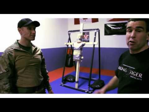 How To Use The Karambit Knife: Episode 3 - Military and Law Enforcement Use