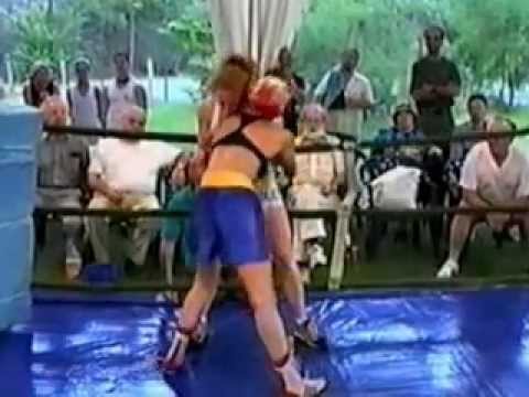 topless boxing