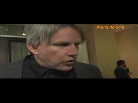 Gary Busey gets crazy at the Oscars intimidating 11yo reporter and bashing